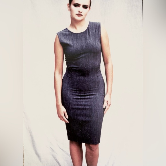 French Genny Dress fine light wool with a bit of stretch Body tight Slit back - Picture 2 of 2